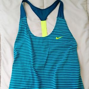 Nike workout tank top